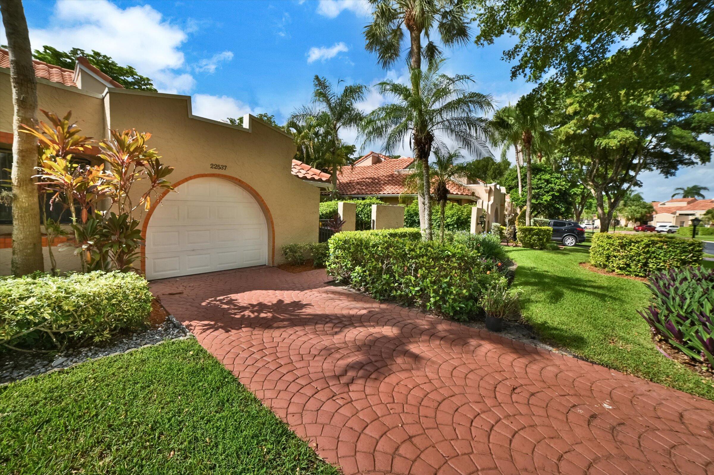 22537 Meridiana Drive Boca Raton, FL 33433 - Photo 3 of 50 02-22537 Meridian Drive-2