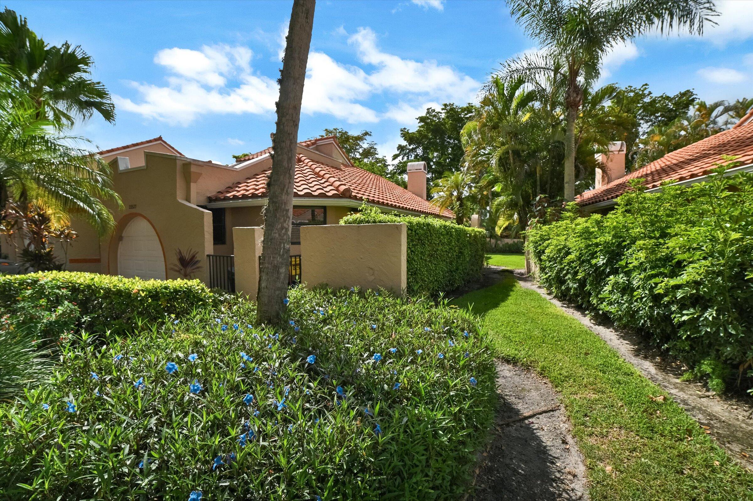 22537 Meridiana Drive Boca Raton, FL 33433 - Photo 4 of 50 03-22537 Meridian Drive-3