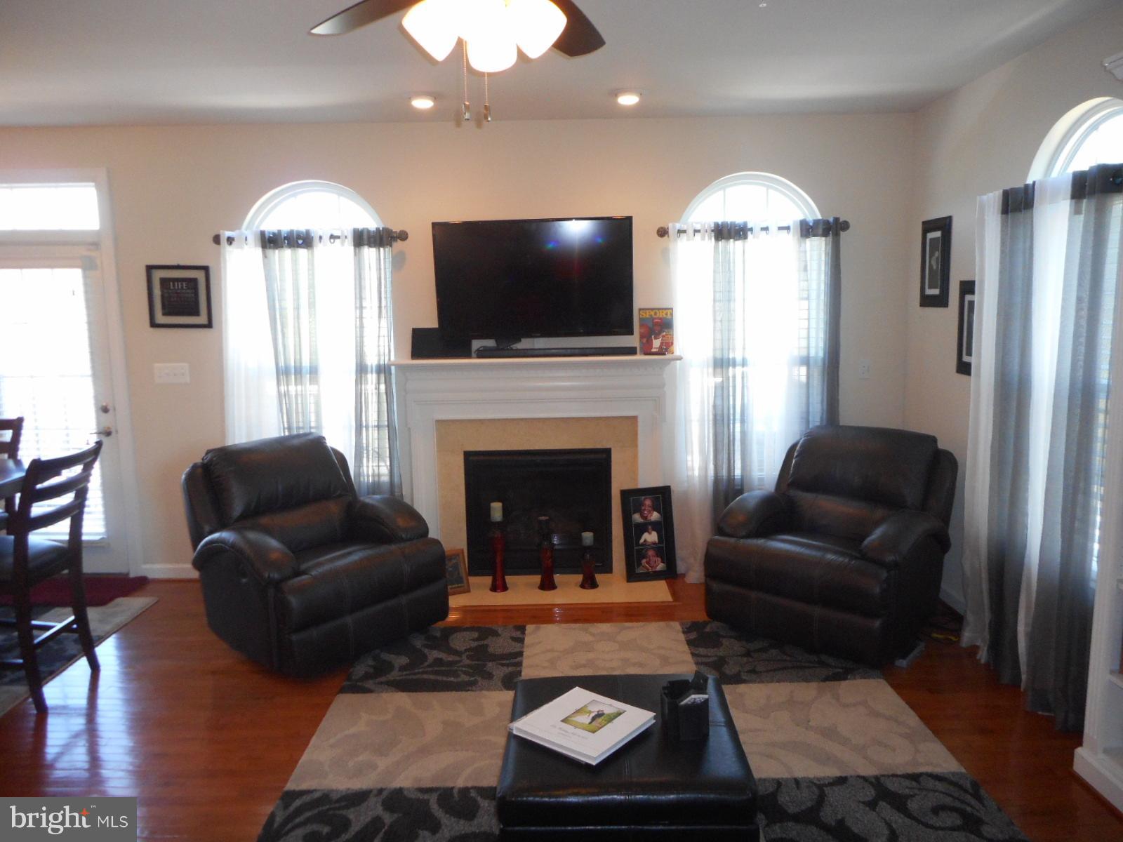 2820 Admiral Ridge Road Accokeek, MD 20607 - Photo 11 of 23 Family Room