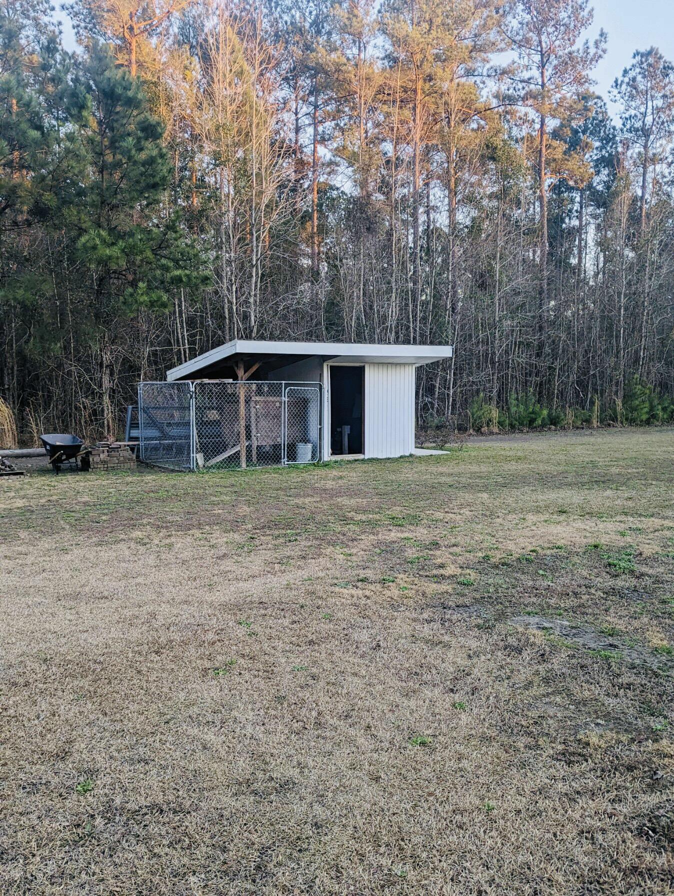 328 Deep Woods Road St. George, SC 29477 - Photo 6 of 15 PXL_20240129_224434740