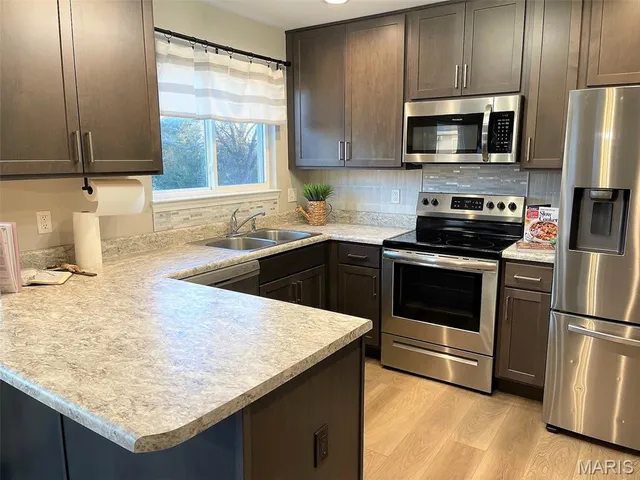 $320,000 | 1102 Stone Henge Court, Pevely, MO 63070