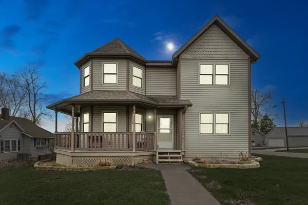 $435,000 | 22301 Forest Avenue, Cassopolis, MI 49031