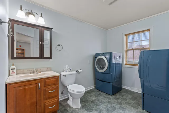 $435,000 | 22301 Forest Avenue, Cassopolis, MI 49031