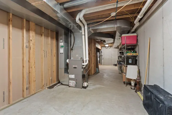 $435,000 | 22301 Forest Avenue, Cassopolis, MI 49031