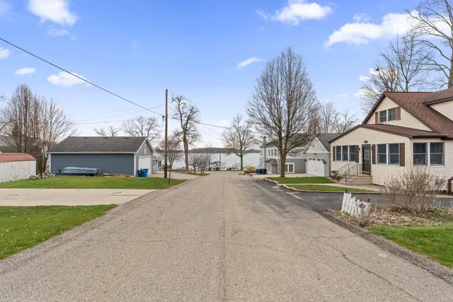 $435,000 | 22301 Forest Avenue, Cassopolis, MI 49031