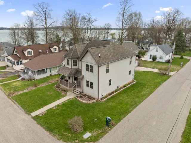 $435,000 | 22301 Forest Avenue, Cassopolis, MI 49031