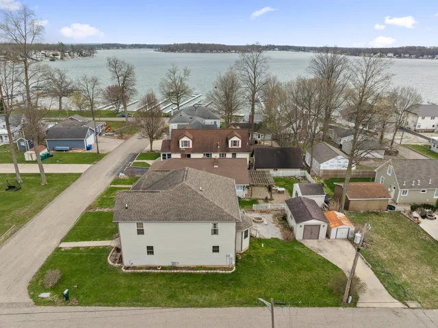 $435,000 | 22301 Forest Avenue, Cassopolis, MI 49031