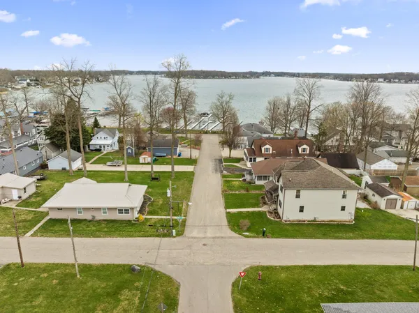 $435,000 | 22301 Forest Avenue, Cassopolis, MI 49031