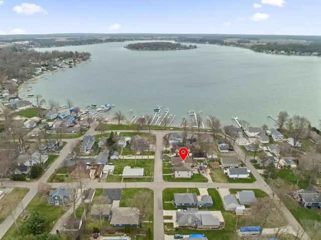 $435,000 | 22301 Forest Avenue, Cassopolis, MI 49031