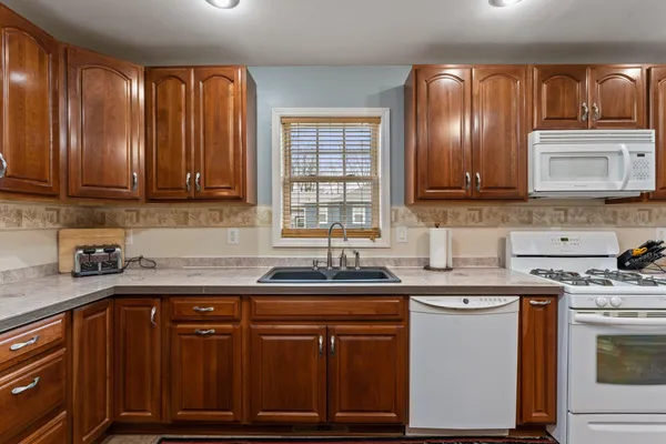 $435,000 | 22301 Forest Avenue, Cassopolis, MI 49031