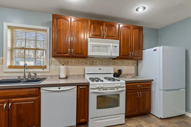 $435,000 | 22301 Forest Avenue, Cassopolis, MI 49031