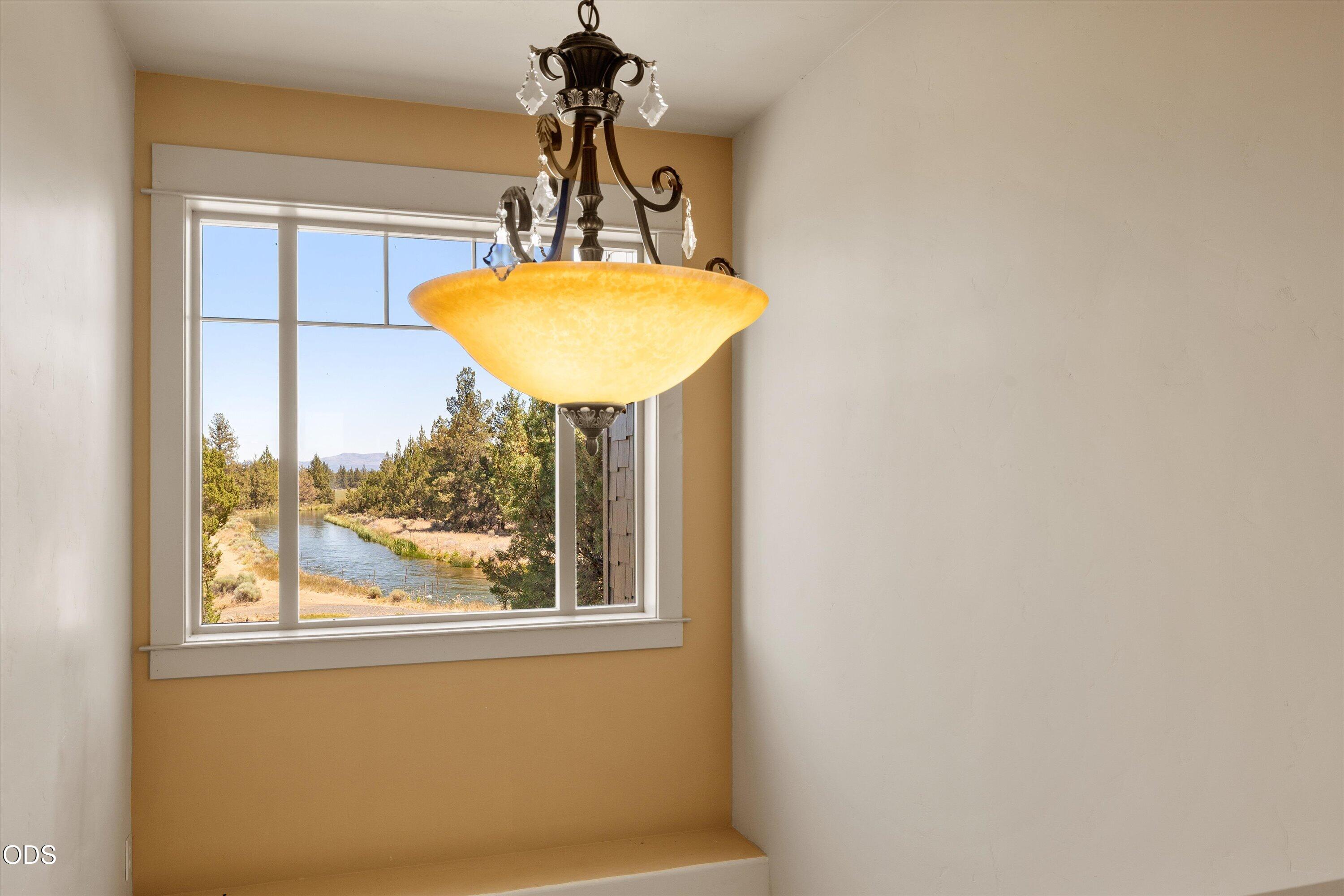 24442 Dodds Road Bend, OR 97701 - Photo 32 of 78 Gallery Image 32