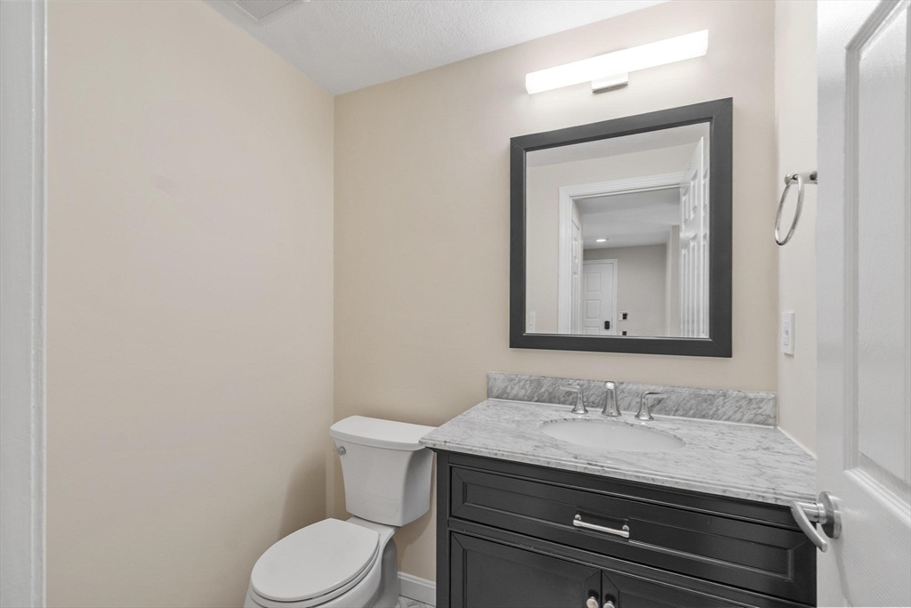 20 Deer Path, Unit 7 Maynard, MA 01754 - Photo 13 of 31