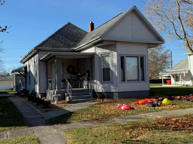 $179,900 | 122 North Monon Avenue, Francesville, IN 47946