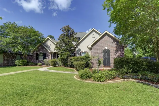 $445,000 | 5865 Brooke Flower Lane, Lake Charles, LA 70605