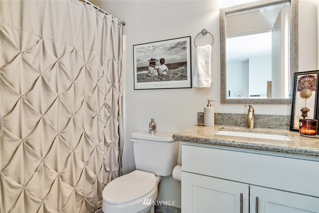 23317 Edmonds Way, Unit 6 Edmonds, WA 98026 - Photo 13 of 20 Gallery Image 13