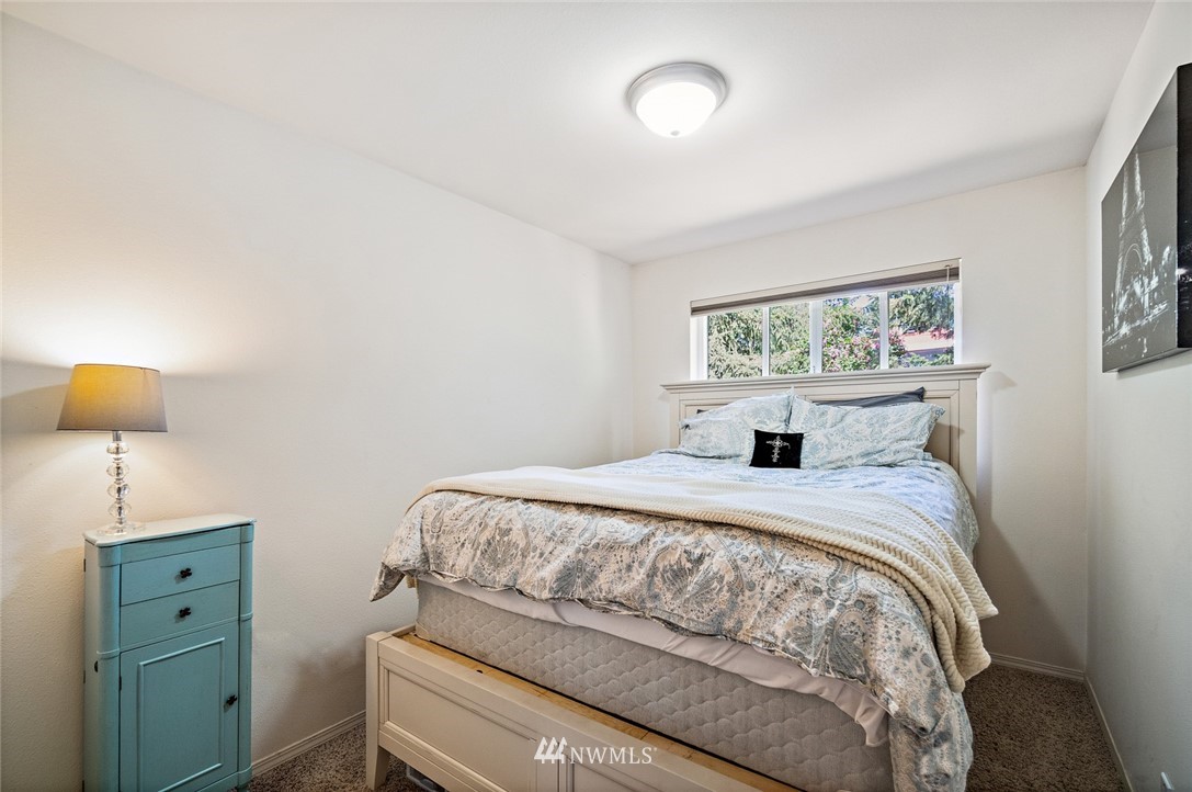 23317 Edmonds Way, Unit 6 Edmonds, WA 98026 - Photo 14 of 20 Gallery Image 14