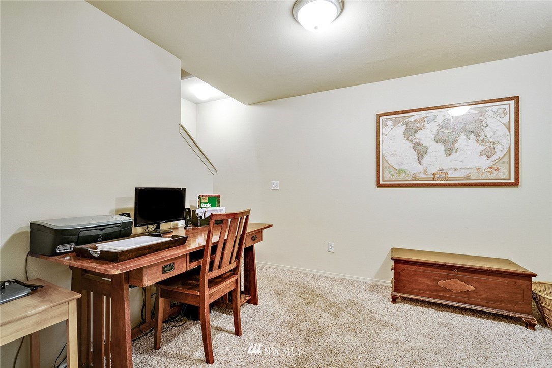23317 Edmonds Way, Unit 6 Edmonds, WA 98026 - Photo 18 of 20 Gallery Image 18