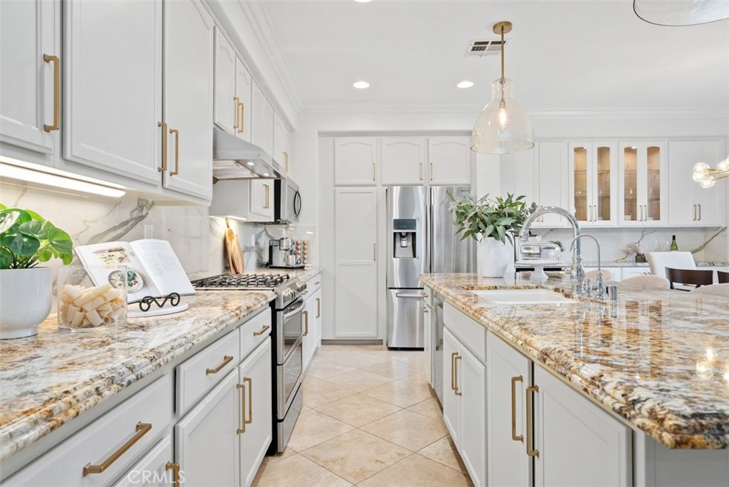 6 Bainbridge Avenue Ladera Ranch, CA 92694 - Photo 11 of 54