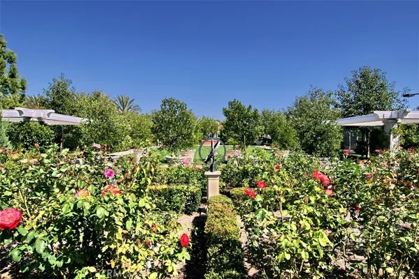 $1,749,000 | 6 Bainbridge Avenue, Ladera Ranch, CA 92694