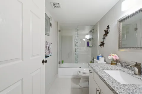 $299,000 | 5746 Crystal Shores Drive, Unit 307, Boynton Beach, FL 33437