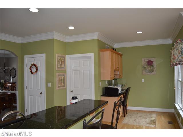 5009 Haystack Hill Road Winston-Salem, NC 27106 - Photo 4 of 16 Kitchen.