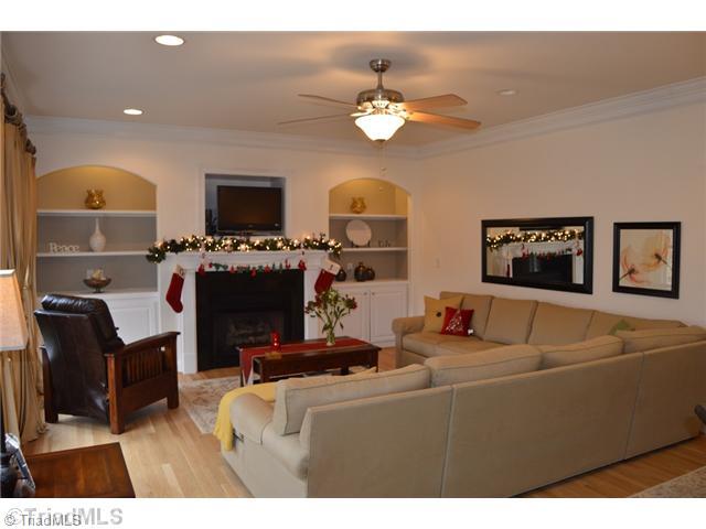 5009 Haystack Hill Road Winston-Salem, NC 27106 - Photo 7 of 16 Living Room.