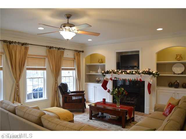 5009 Haystack Hill Road Winston-Salem, NC 27106 - Photo 8 of 16 Living Room.