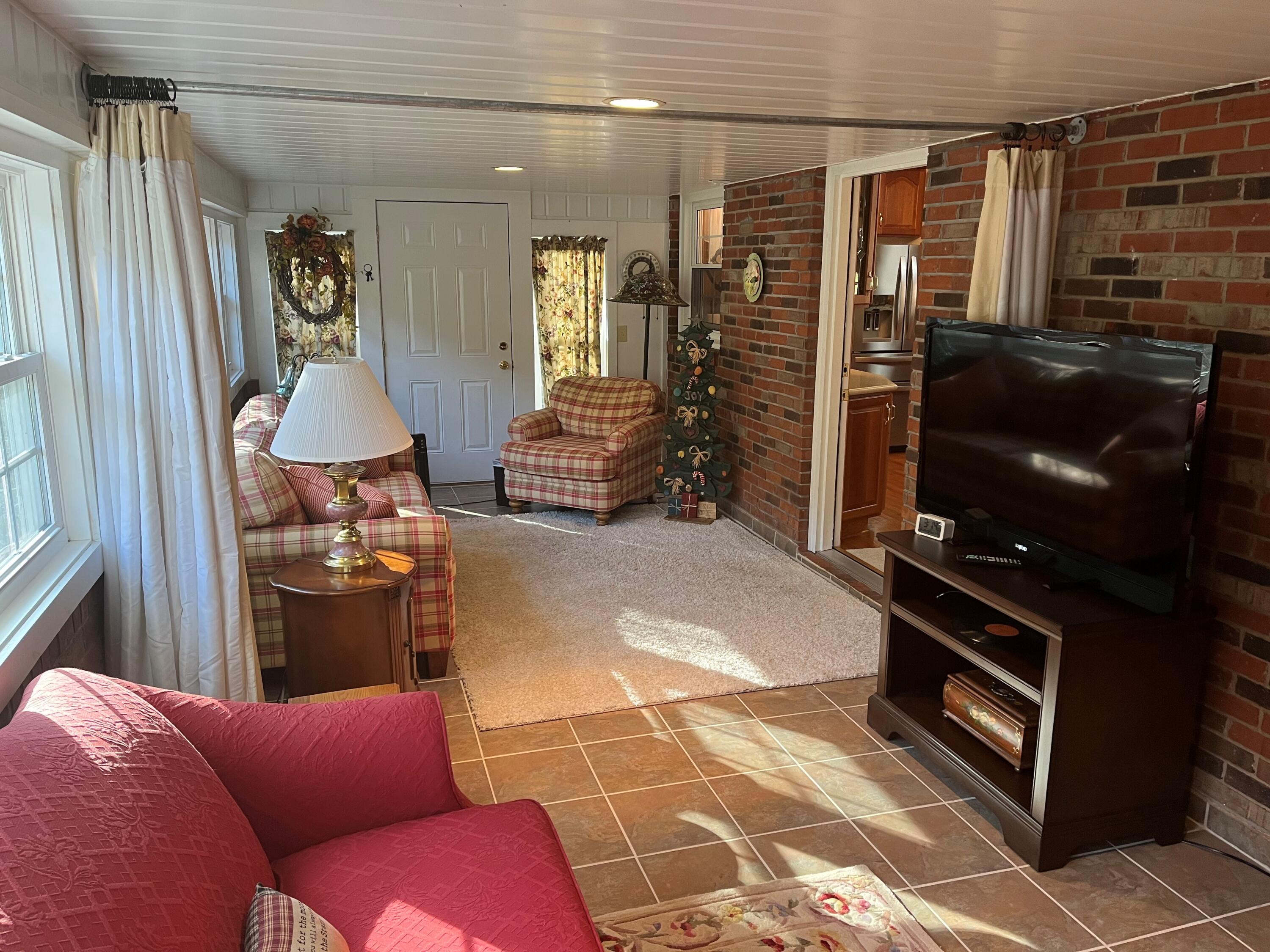 245 Long Hollow Road Elizabethton, TN 37643 - Photo 18 of 36 245 lh2