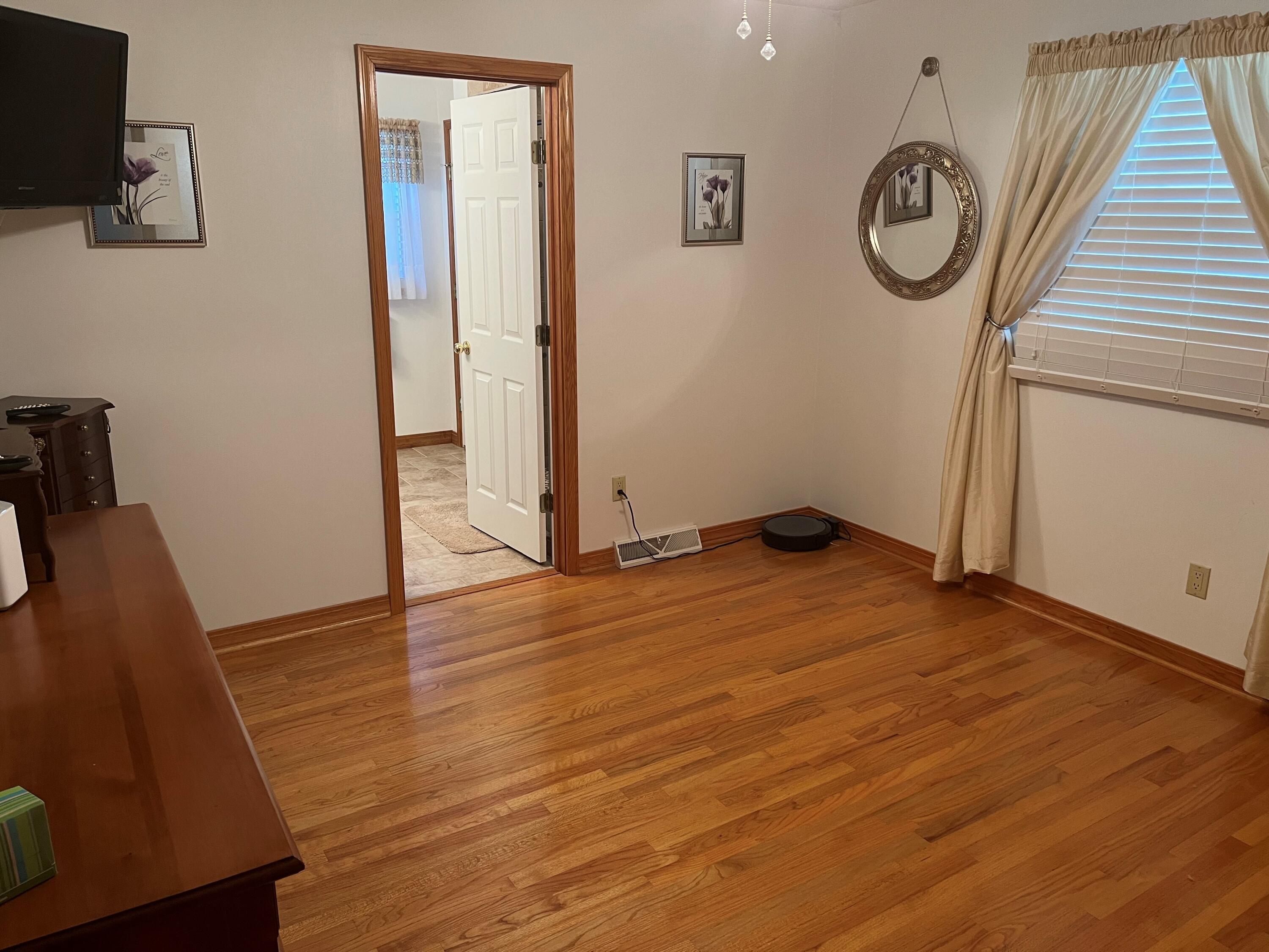 245 Long Hollow Road Elizabethton, TN 37643 - Photo 24 of 36 245 lh16