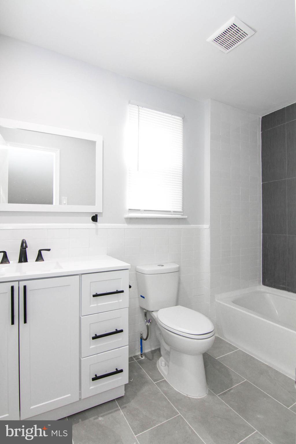 3804 Fairmount Avenue Philadelphia, PA 19104 - Photo 12 of 36