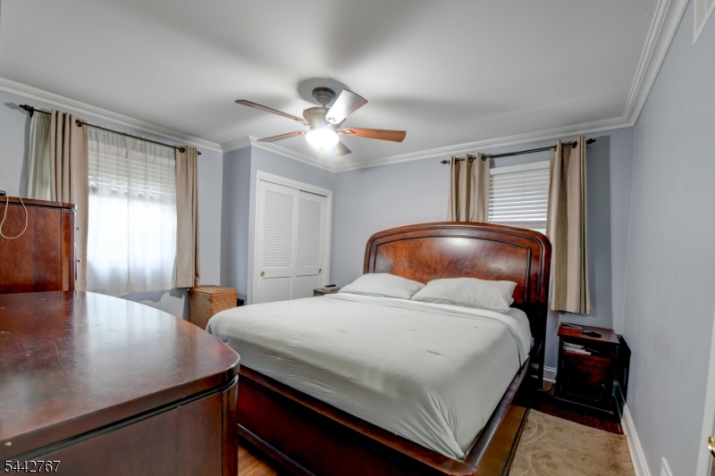 835 Colonial Arms Road Union, NJ 07083 - Photo 21 of 39