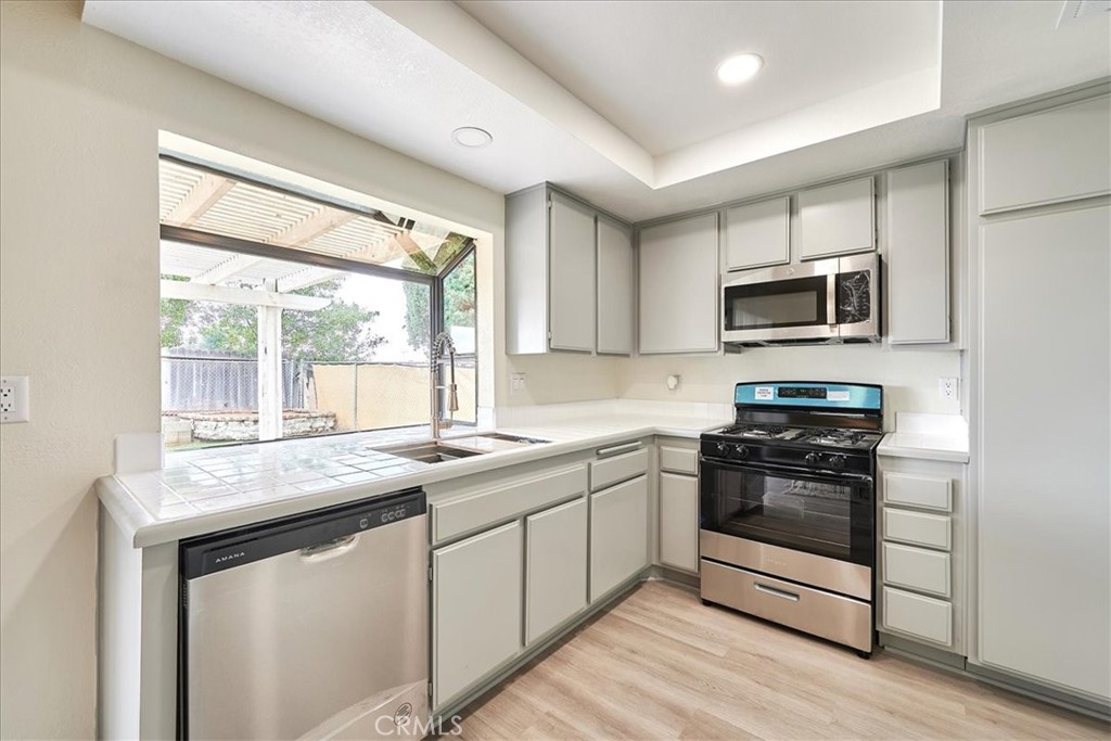 24607 Skyland Drive Moreno Valley, CA 92557 - Photo 17 of 37