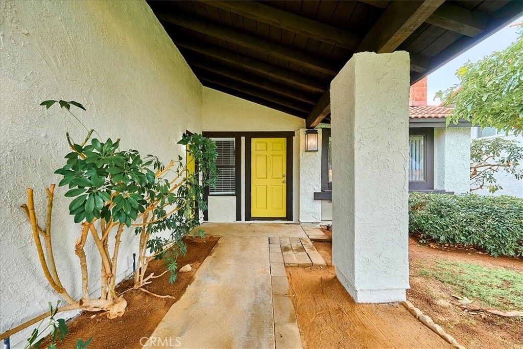 24607 Skyland Drive Moreno Valley, CA 92557 - Photo 5 of 37