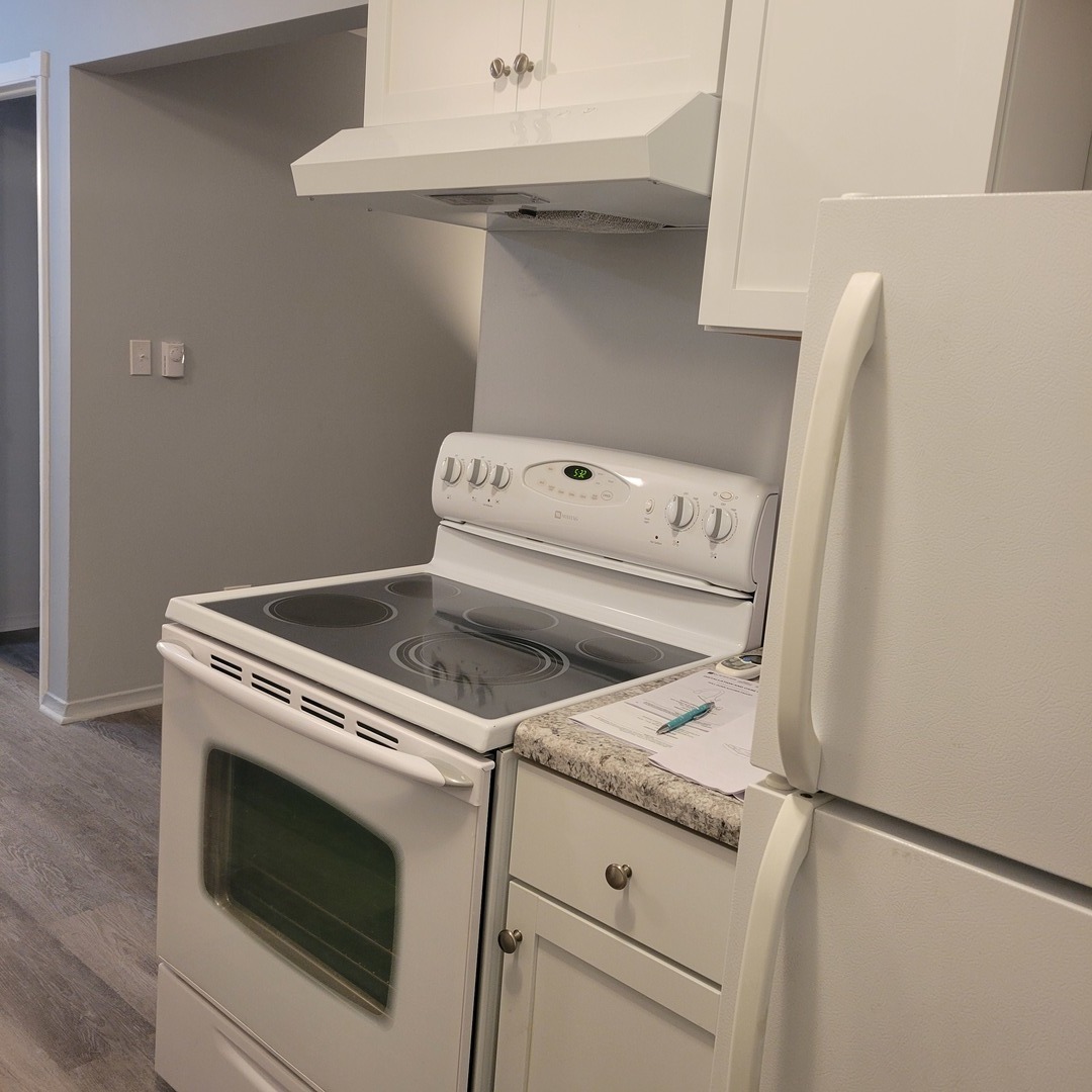 850 East Old Willow Road, Unit 218 Prospect Heights, IL 60070 - Photo 6 of 11 a utility room with dryer and washer