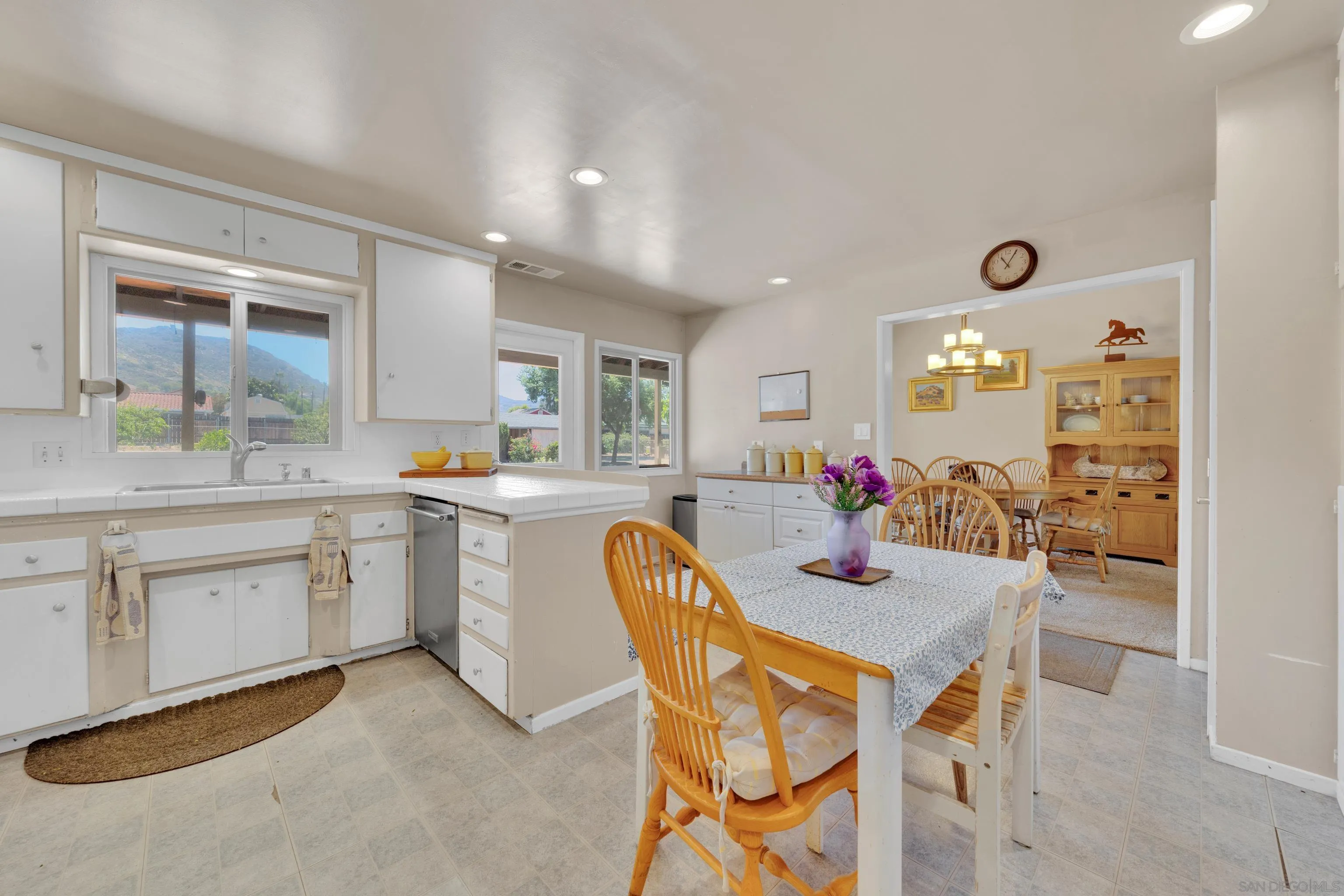 14643 Espola Road Poway, CA 92064 - Photo 15 of 36