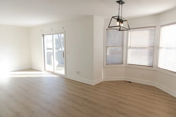 $2,450 | 713 Stevens Street, Unit 713, Geneva, IL 60134