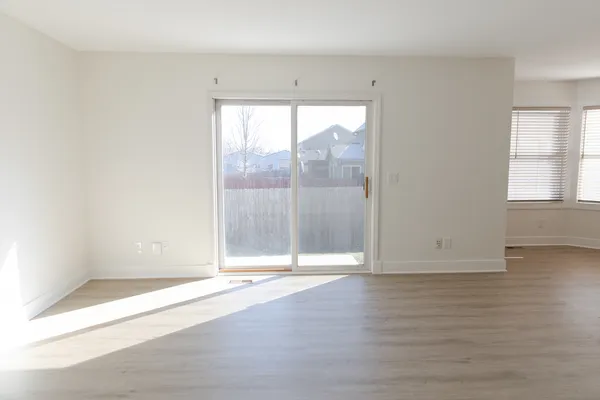 $2,450 | 713 Stevens Street, Unit 713, Geneva, IL 60134