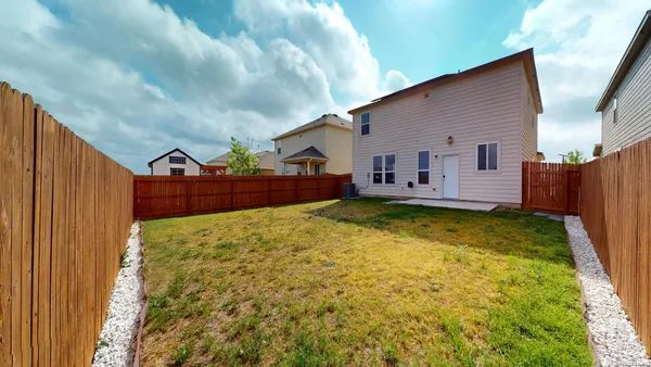 $2,150 | 344 Autumn Rouge, New Braunfels, TX 78130