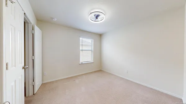 $2,150 | 344 Autumn Rouge, New Braunfels, TX 78130