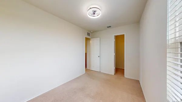 $2,150 | 344 Autumn Rouge, New Braunfels, TX 78130