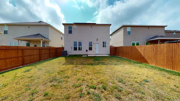 $2,150 | 344 Autumn Rouge, New Braunfels, TX 78130