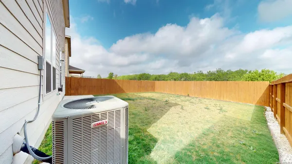 $2,150 | 344 Autumn Rouge, New Braunfels, TX 78130