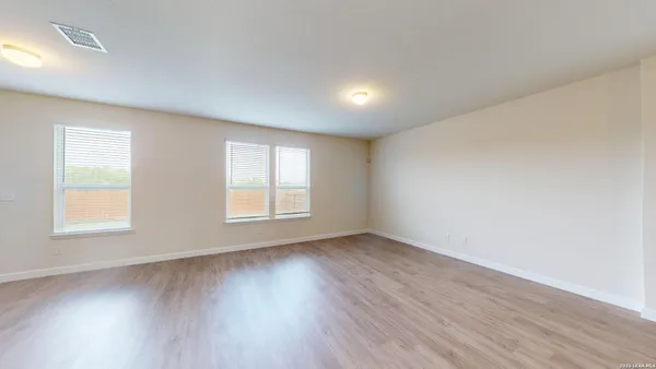 $2,150 | 344 Autumn Rouge, New Braunfels, TX 78130