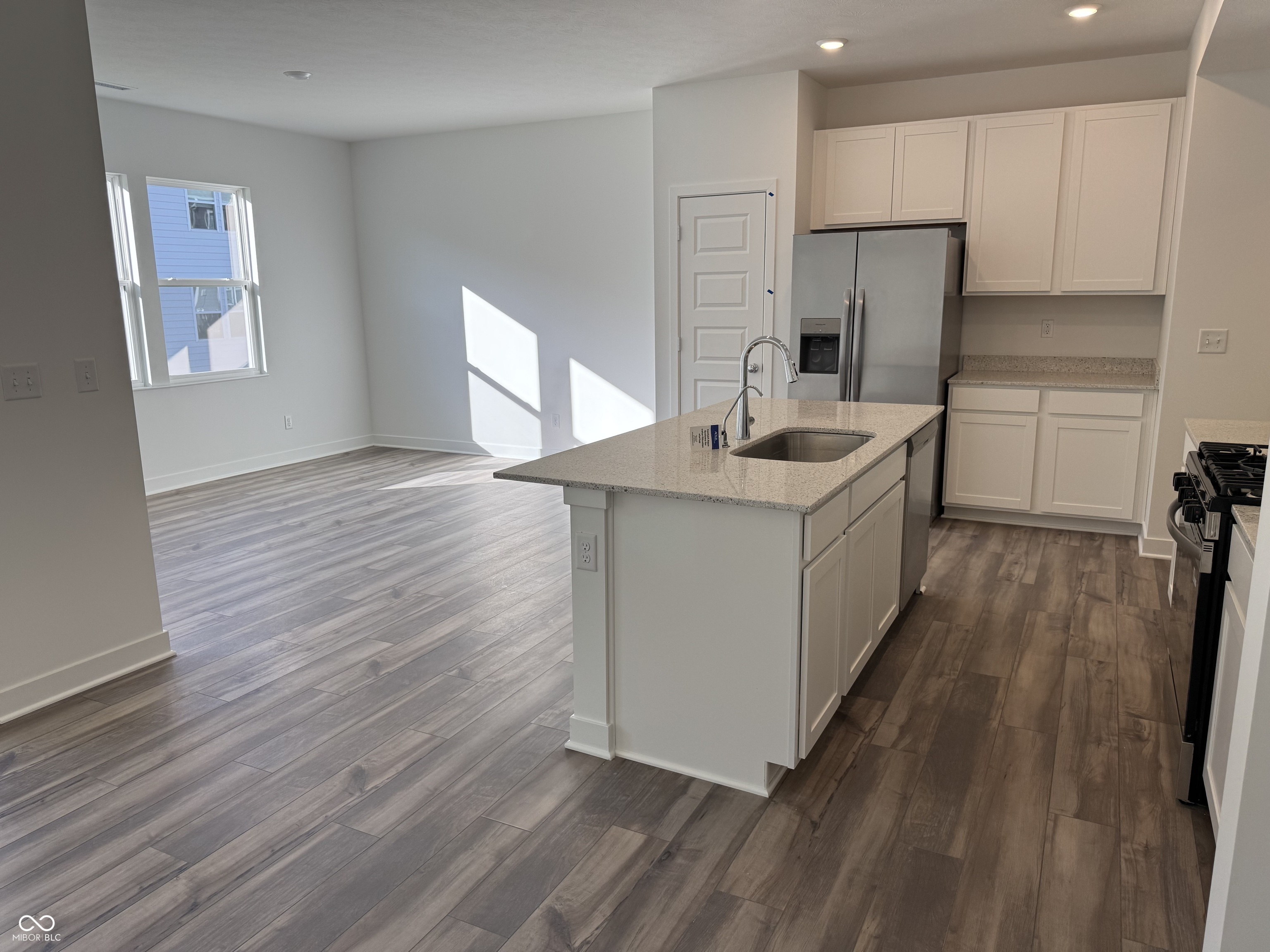 15203 Farrington Way Fishers, IN 46037 - Photo 6 of 23