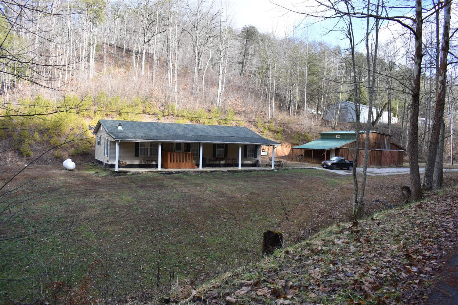 1300 Saddler Road Manchester, KY 40962 - Photo 36 of 50 Photo 36