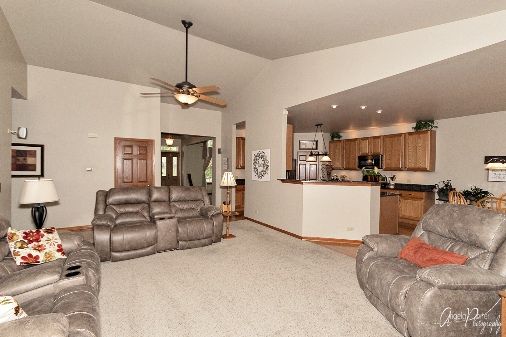 507 Highplains Road Round Lake, IL 60073 - Photo 9 of 38 Gallery Image 9