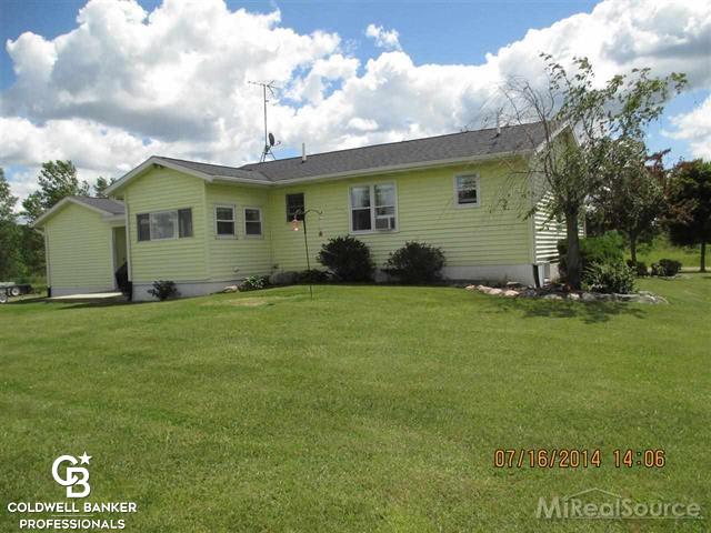 380 West Wellman Line Road Melvin, MI 48454 - Photo 3 of 19 31308210-2.JPG