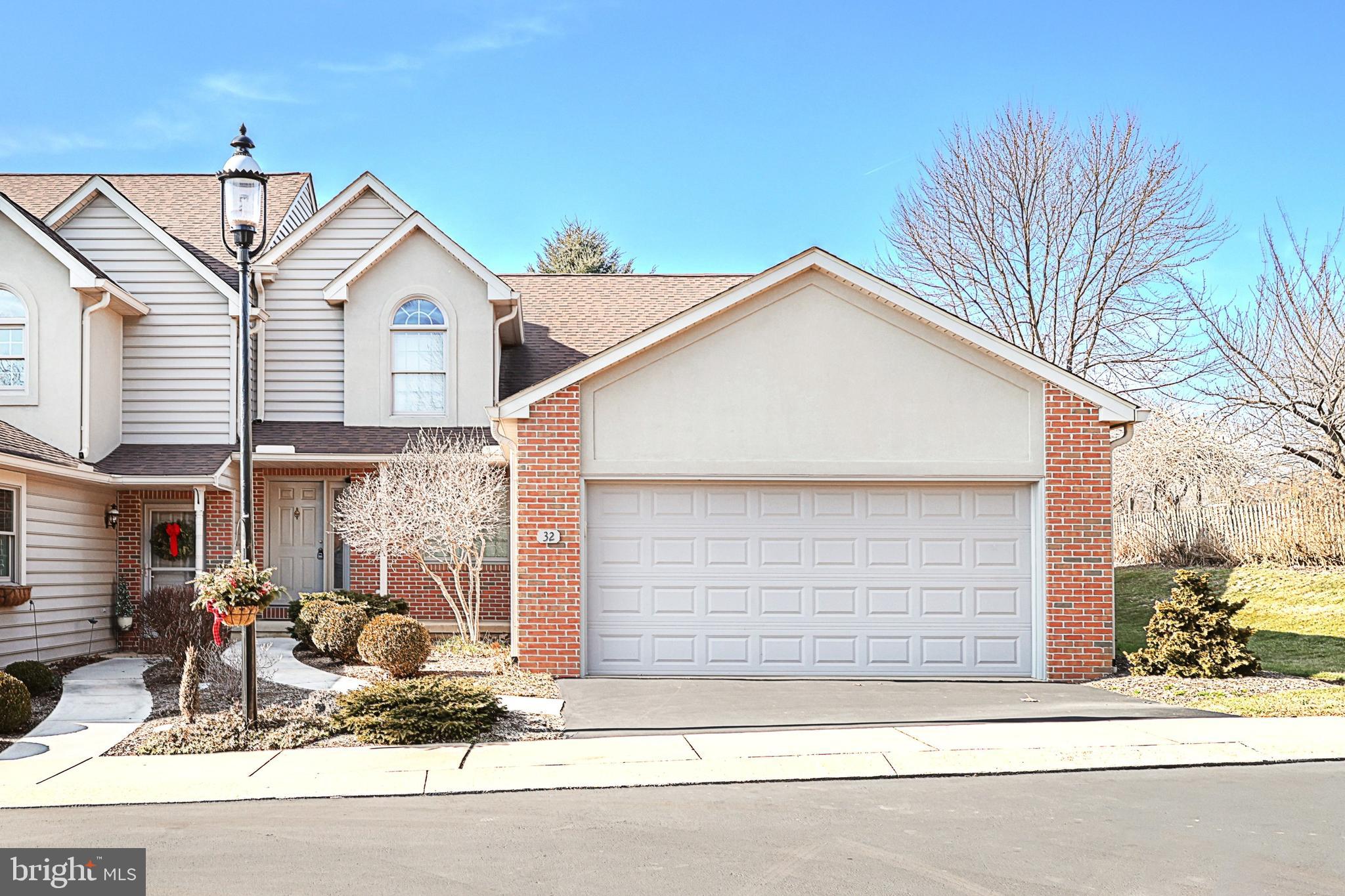 32 Cardiff Court Lititz, PA 17543 - Photo 1 of 33