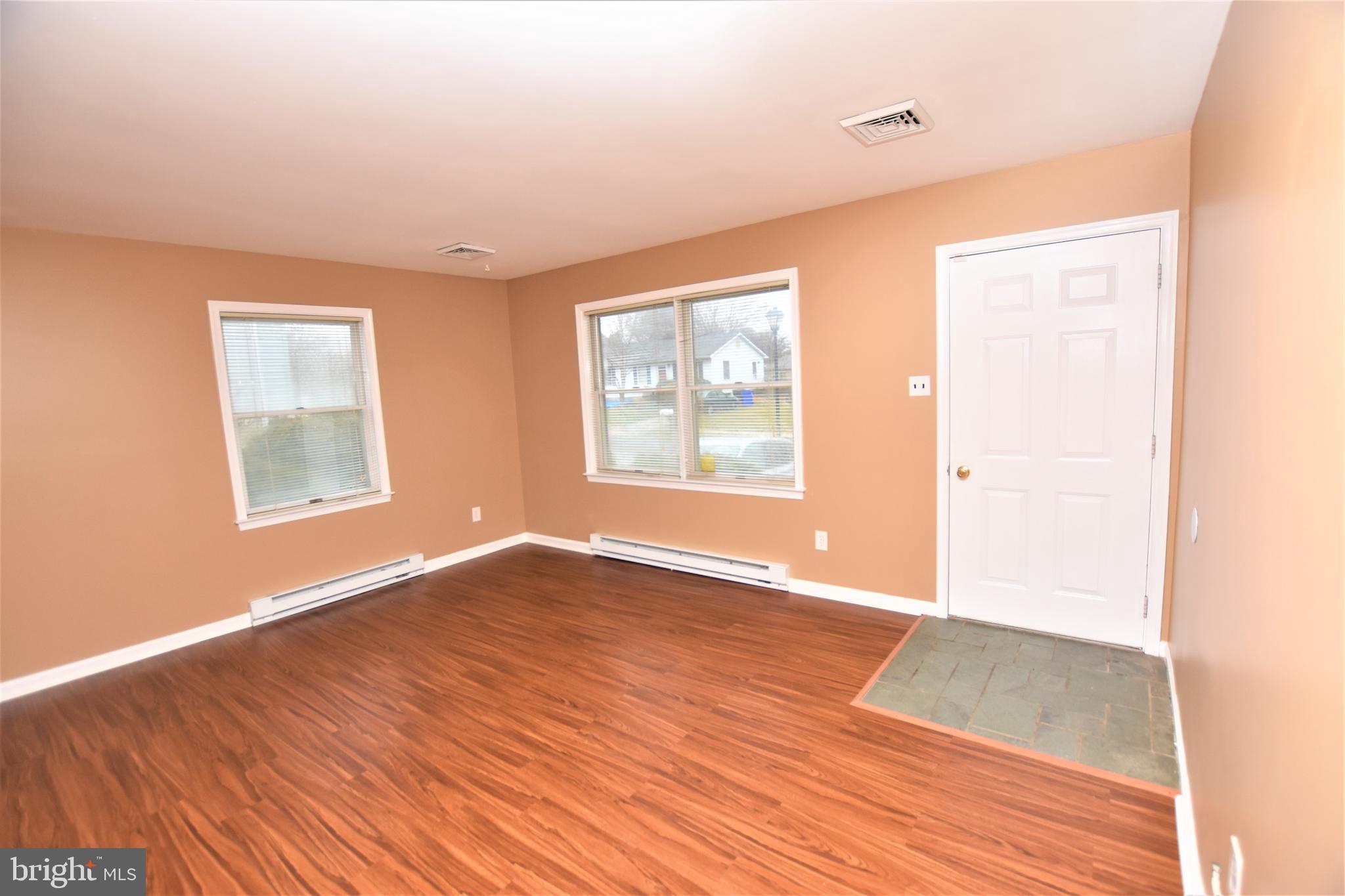 12 Harkfort Road Newark, DE 19702 - Photo 2 of 15 Gallery Image 2
